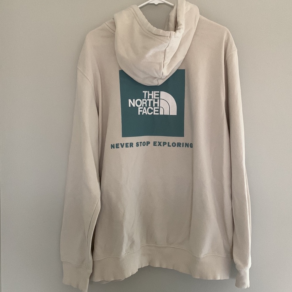 Men’s North Face hoodie